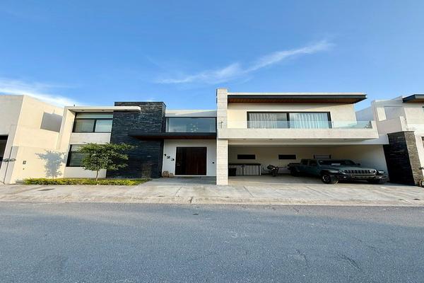 Foto de inmueble en , Col. Alcazar Residencial C.P. 25297, Saltillo