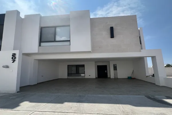 Foto de inmueble en Plaza Altamira #207, Col. Faena C.P. 25298, Saltillo