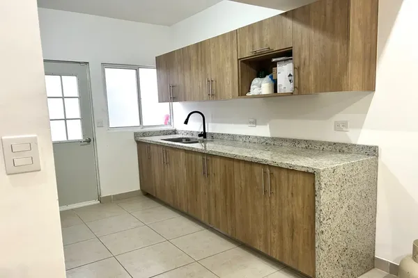 Foto de inmueble en Cerrada Luis Barragán, Col. La Arboleda C.P. 27018, Torreón