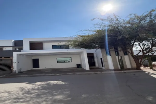 Foto de inmueble en Lobo, Col. Residencial Palma Real C.P. 27023, Torreón