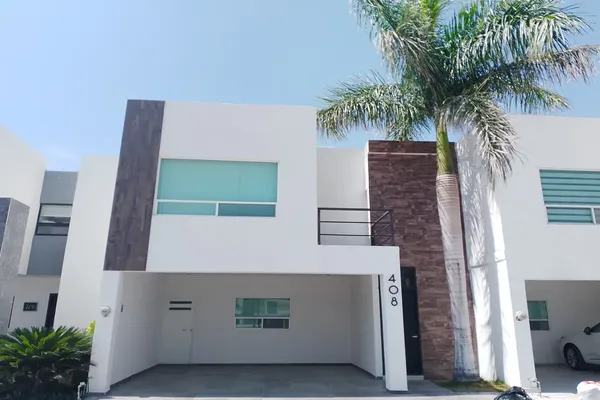 Foto de inmueble en Sin nombre de calle, Col. Residencial Senderos C.P. 27018, Torreón
