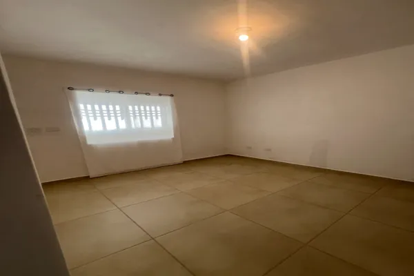 Foto de inmueble en Largueta #277, Col. Valle de los Almendros C.P. 25016, Saltillo