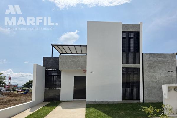 Foto de inmueble en Circuito Comarca, Col. La Comarca C.P. 28989, Villa de Álvarez