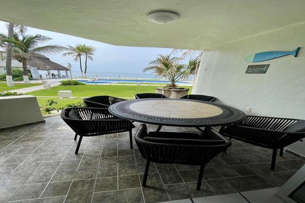 Foto de inmueble en olas altas, Col. Olas Altas C.P. 28860, Manzanillo