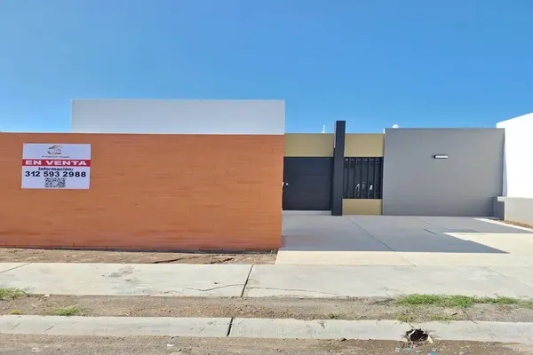Foto de inmueble en Higuera del Norte #1057, Col. Puerta de Rolón C.P. 28983, Villa de Álvarez