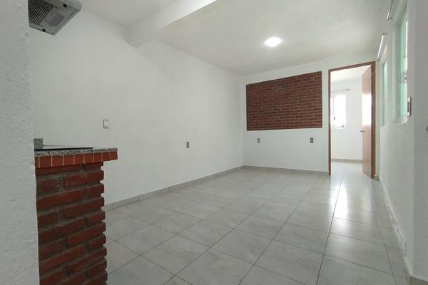 Foto de inmueble en , Col. Ampliación San Miguel C.P. 09360, Iztapalapa