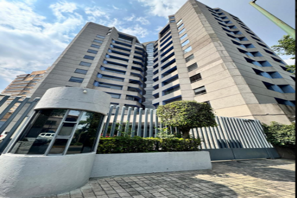 Foto de inmueble en Circuito Fuentes del Pedregal 400, Col. Fuentes del Pedregal C.P. 14140, Tlalpan
