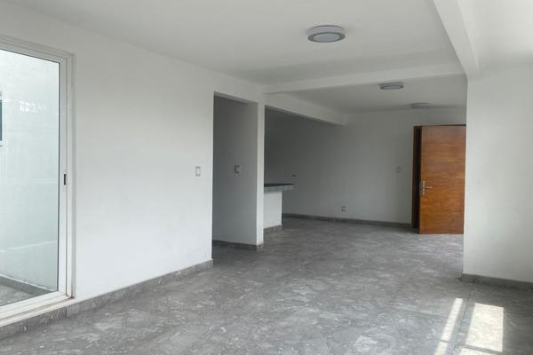 Foto de inmueble en Calle 8 oriente colonia Isidro Fabela, Col. Isidro Fabela C.P. 14030, Tlalpan