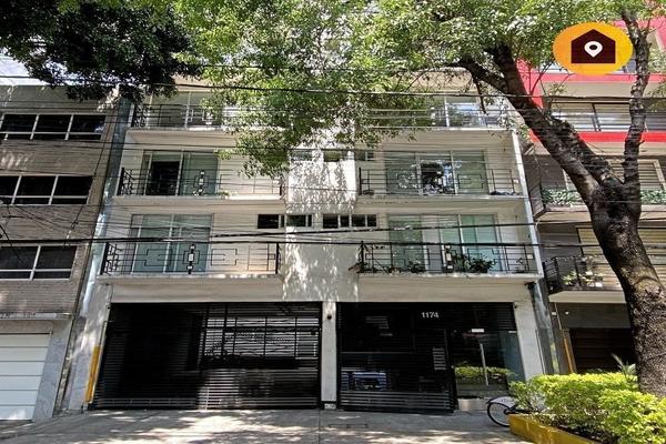 Foto de inmueble en Ave. Cuauhtémoc, Col. Letrán Valle C.P. 03650, Benito Juárez