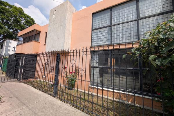 Foto de inmueble en Real de Los Reyes 200, Col. Pueblo de los Reyes C.P. 04330, Coyoacán