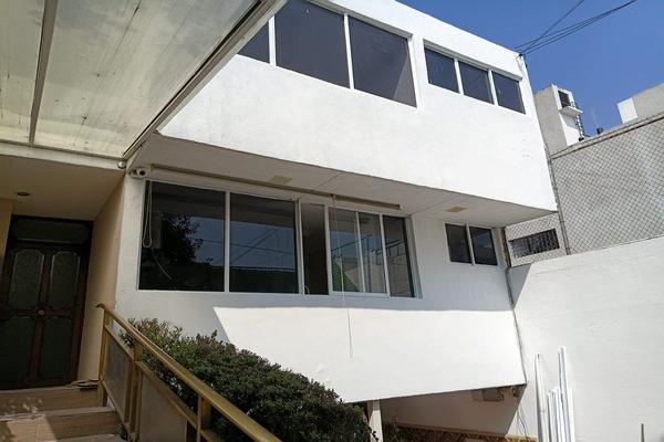 Foto de inmueble en Prolongación xochicalco, Col. Residencial Emperadores C.P. 03320, Benito Juárez