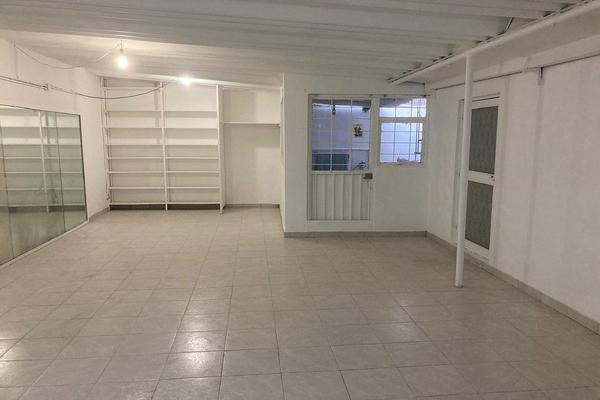 Foto de inmueble en Adolfo López Mateos, Col. Viejo Ejido de Santa Ursula Coapa C.P. 04980, Coyoacán