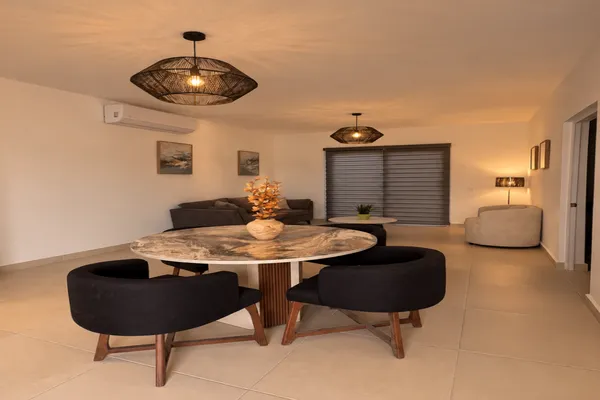 Foto de inmueble en Almendros, Col. Los Cedros C.P. 35049, Gómez Palacio