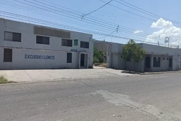 Foto de inmueble en Canelas #452, Col. Santa Rosa C.P. 35040, Gómez Palacio