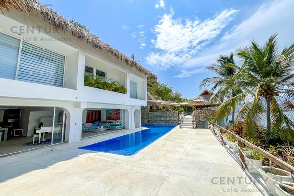 Foto de inmueble en Edificio en Venta – Zona Tradicional Las Playas, Acapulco, Col. Las Playas C.P. 39390, Acapulco de Juárez