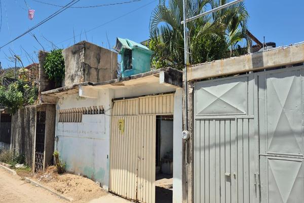 Foto de inmueble en Casa en la Colonia Paraiso ( Radio Koko ), Col. Paraíso C.P. 39774, Acapulco de Juárez