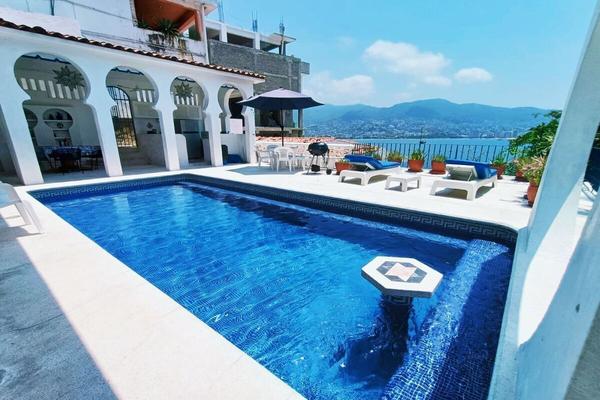 Foto de inmueble en Vía Tropical, Col. Progreso C.P. 39350, Acapulco de Juárez