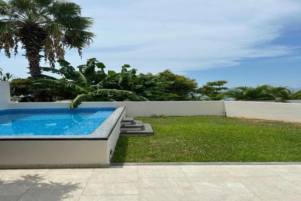 Foto de inmueble en Marina Brisas Acapulco #14, Col. Rinconada de las Brisas C.P. 39888, Acapulco de Juárez