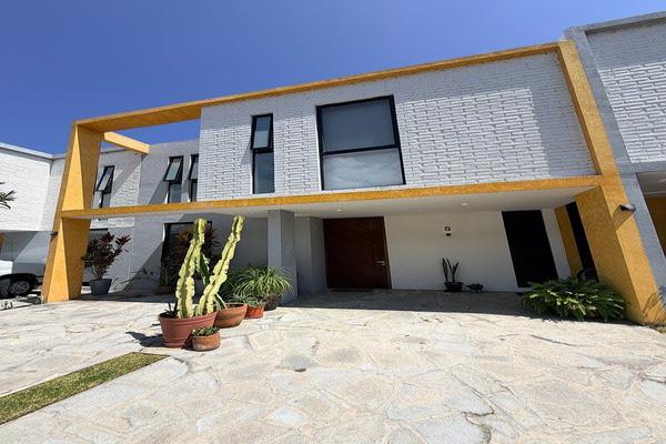 Foto de inmueble en Pedro Ocampo, Col. Ajijic Centro C.P. 45920, Chapala