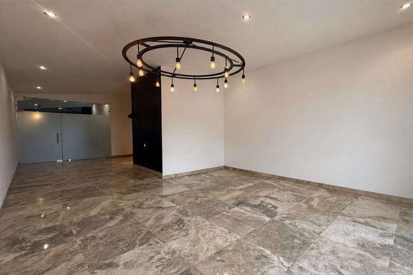 Foto de inmueble en LAS ROSAS, Col. Chapalita C.P. 44500, Guadalajara
