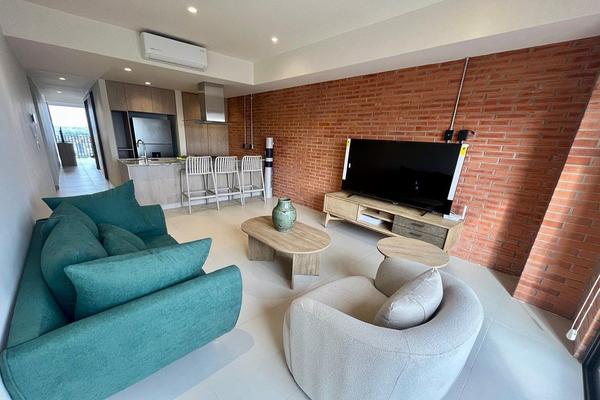 Foto de inmueble en Av. Plan de San Luis, Col. Chapultepec Country C.P. 44620, Guadalajara