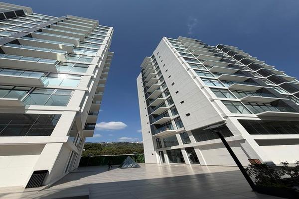 Foto de inmueble en av. lopez mateos sur, Col. El Palomar C.P. 45643, Tlajomulco de Zúñiga