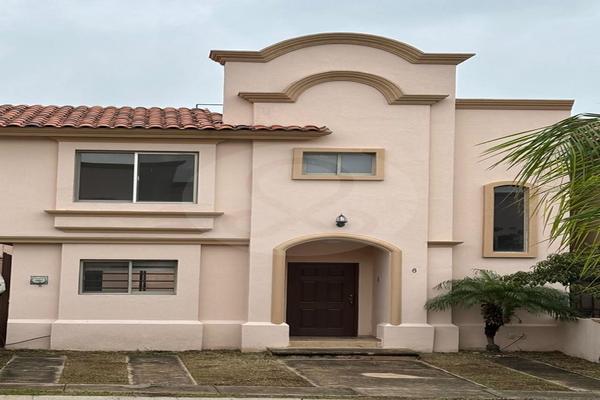 Foto de inmueble en LAS FUENTES 0  , Col. Fraccionamiento Vista Sur Residencial C.P. 45640, Tlajomulco de Zúñiga