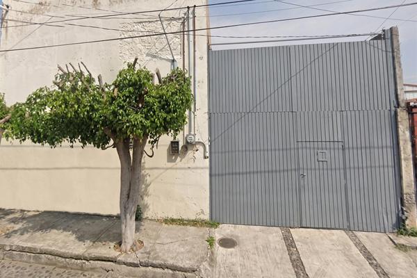 Foto de inmueble en Calle Volcan Toliman 5832,col. Huentitan el Bajo, Guadalajara, Jalisco. #5832, Col. Huentitán El Bajo C.P. 44250, Guadalajara