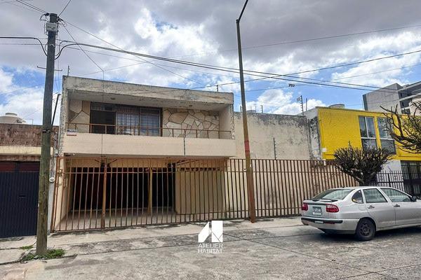 Foto de inmueble en COSMOS, Col. Jardines del Bosque Norte C.P. 44520, Guadalajara