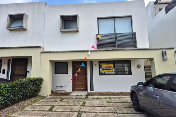 Foto de inmueble en Avenida Adamar #1216, Col. La Mora Residencial C.P. 45650, Tlajomulco de Zúñiga