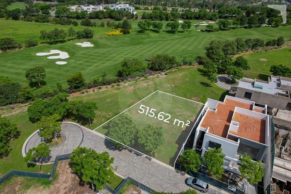 Foto de inmueble en Avenida de las Lomas, Col. Las Lomas Club Golf C.P. 45136, Zapopan