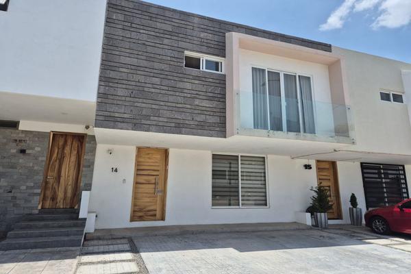 Foto de inmueble en Calle Morelos #937, Col. Lomas Del Batan C.P. 45190, Zapopan