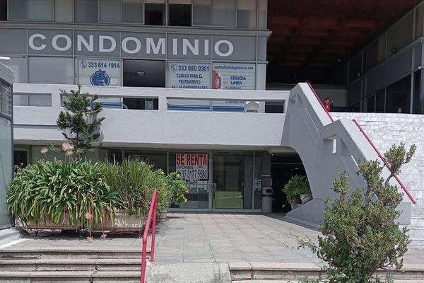 Foto de inmueble en Avenida 16 de Septiembre #730, Col. Mexicaltzingo C.P. 44180, Guadalajara