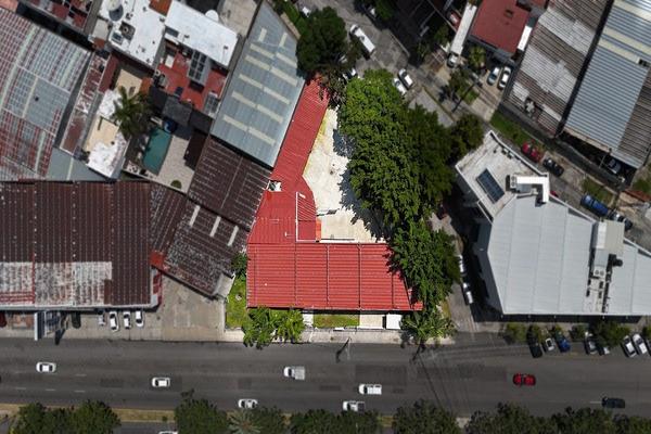 Foto de inmueble en AV. MARIANO OTERO, Col. Moderna C.P. 44190, Guadalajara