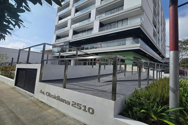 Foto de inmueble en Av Obsidiana, Col. Residencial Victoria C.P. 45089, Zapopan