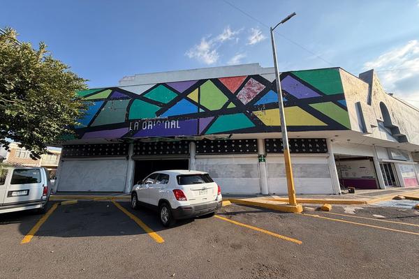 Foto de inmueble en Av. Niños Heroes, Col. Tlaquepaque Centro C.P. 45500, San Pedro Tlaquepaque