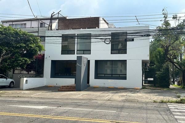 Foto de inmueble en Justo sierra, Col. Vallarta Norte C.P. 44690, Guadalajara