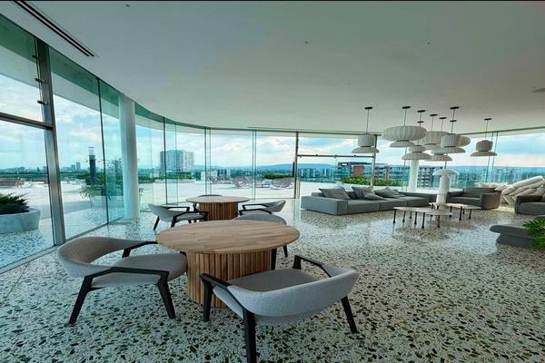 Foto de inmueble en Av la Toscana, Col. Valle Real C.P. 45019, Zapopan