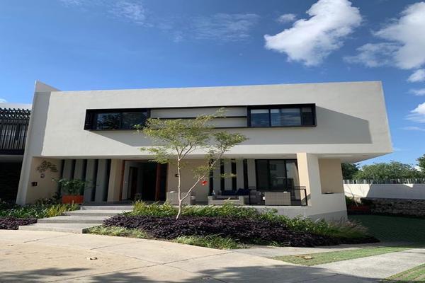 Foto de inmueble en Avenida Paseo La Toscana #888, Col. Valle Real C.P. 45019, Zapopan