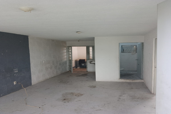 Foto de inmueble en Calle Villa Andalón, Mz 11 Vivienda 13 Fraccionamiento Villa Fontana Aqua Fase 6 Tlajomulco de Zúñig, Col. Villa Fontana Aqua C.P. 45653, Tlajomulco de Zúñiga