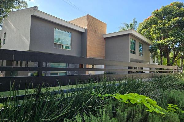 Foto de inmueble en Bosques de Puente Viejo, Col. Zoi Cañadas C.P. 45133, Zapopan