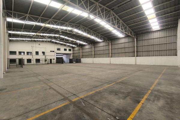 Foto de inmueble en Av. Cañas, Col. Zona Industrial C.P. 44940, Guadalajara