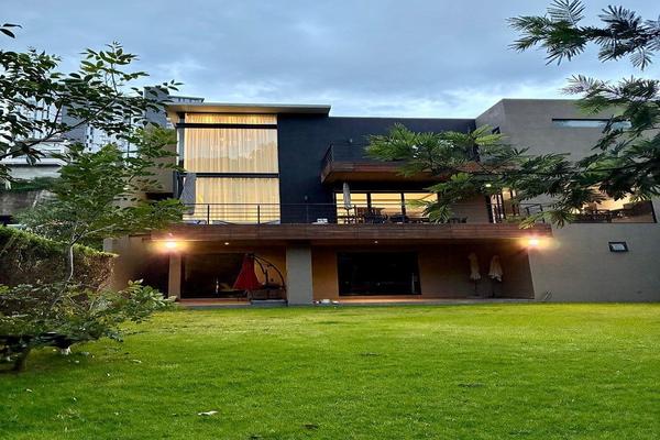 Foto de inmueble en Privada del Murmullo, Col. Bosque Real C.P. 52774, Huixquilucan