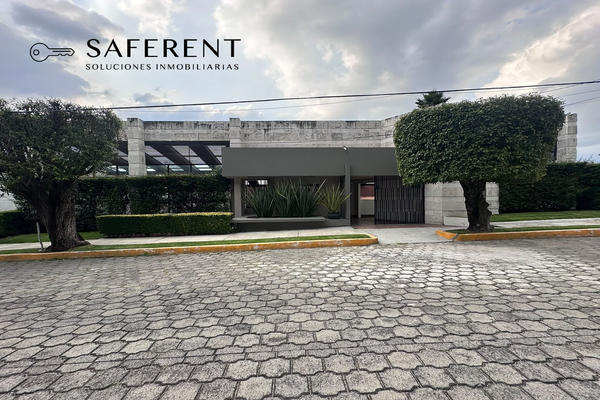 Foto de inmueble en lago de guadalupe, Col. Elite Plaza C.P. 54700, Cuautitlán Izcalli
