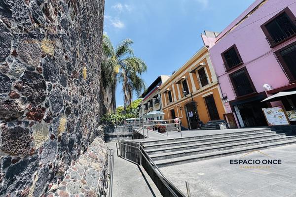 Foto de inmueble en Locales y Oficinas en Plaza Centro Cuernavaca  Morelos, Col. Cuernavaca Centro C.P. 62000, Cuernavaca