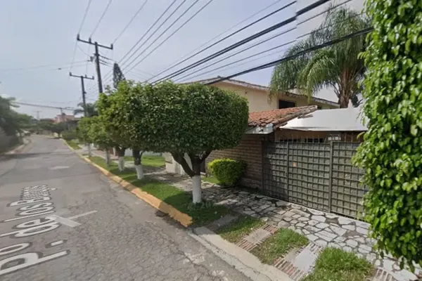 Foto de inmueble en paseo de los burgos #67, Col. Cuernavaca Centro C.P. 62000, Cuernavaca
