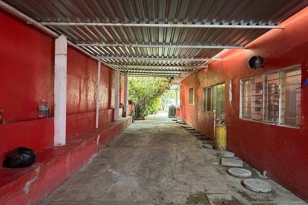 Foto de inmueble en LAURO ORTEGA, Col. Ignacio Bastida (Santa Catarina Tlayca) C.P. 62737, Yautepec