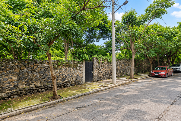 Foto de inmueble en Jalisco, Col. Las Palmas C.P. 62050, Cuernavaca