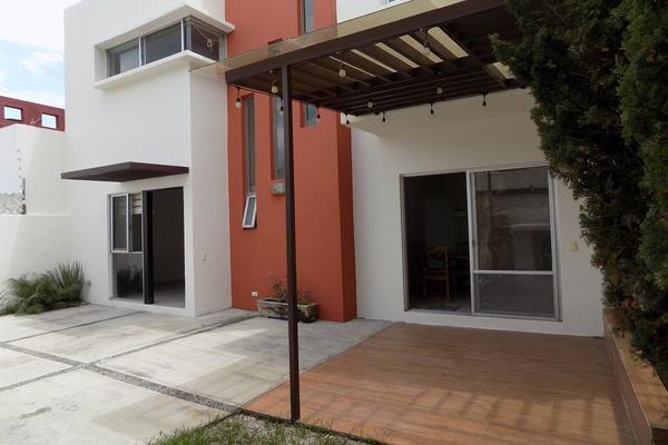 Foto de inmueble en Avenida Central, Col. Lomas de Atzingo C.P. 62180, Cuernavaca