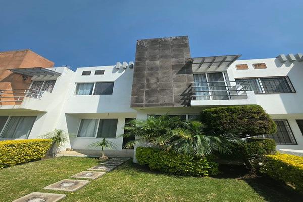 Foto de inmueble en Tepehuague, Col. Lomas de Zompantle C.P. 62157, Cuernavaca